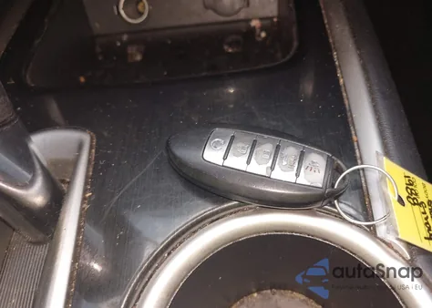 2017 Nissan Pathfinder Sv z USA, uszkodzony, nr VIN 5N1DR2MN5HC663188